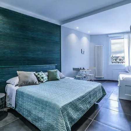 Il Grattacielo 3* Napoli