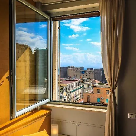 Il Grattacielo Oda ve Kahvaltı Napoli