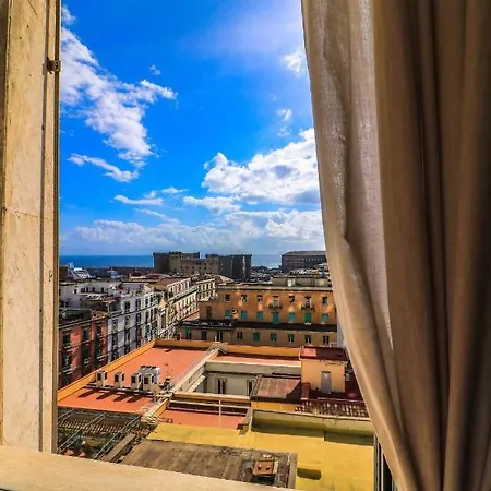 Oda ve Kahvaltı Il Grattacielo Napoli